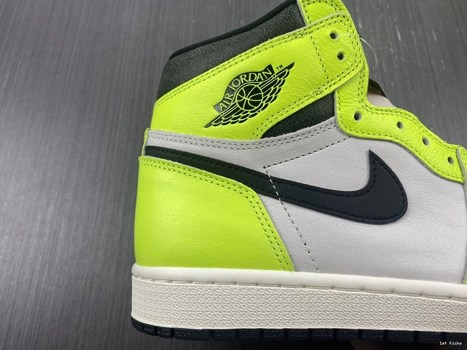 Retro 1 Volt 555088-702 OG Jordan Visionaire High Air 1111